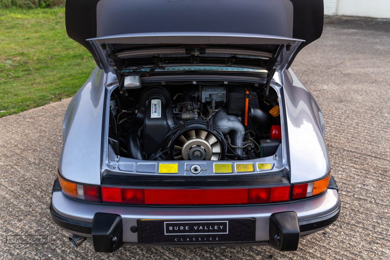 Porsche 911 Carrera 3.2 Supersport