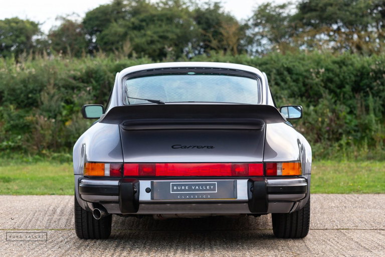 Porsche 911 Carrera 3.2 Supersport