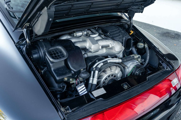 Porsche 993 Carrera 4S