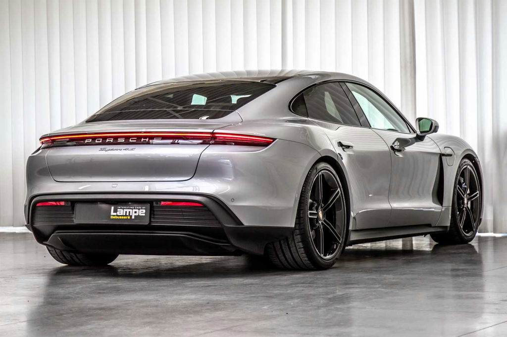Porsche Taycan 4S