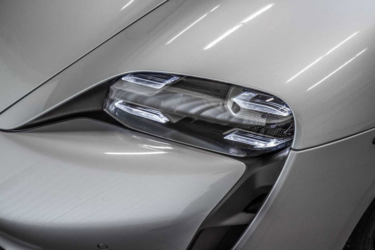 Porsche Taycan 4S