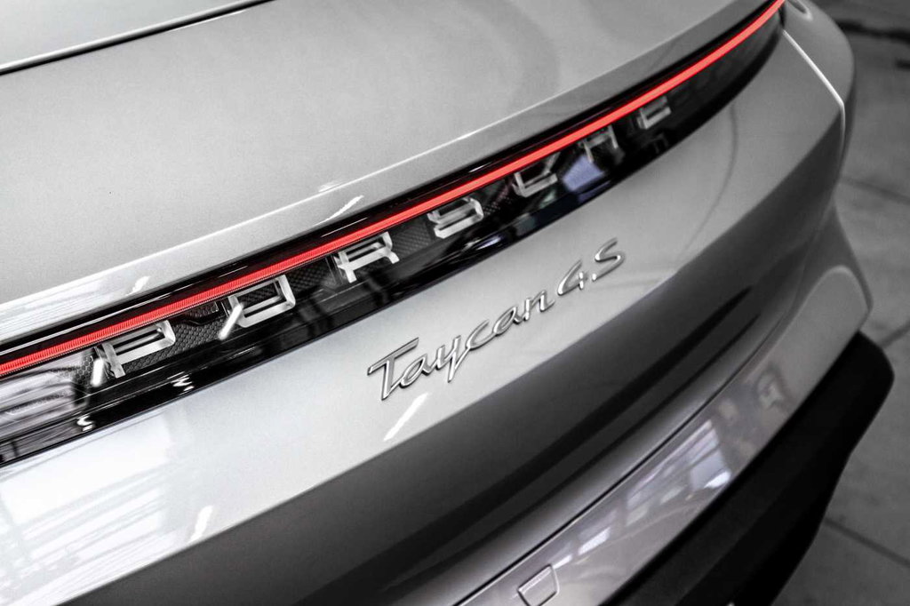 Porsche Taycan 4S