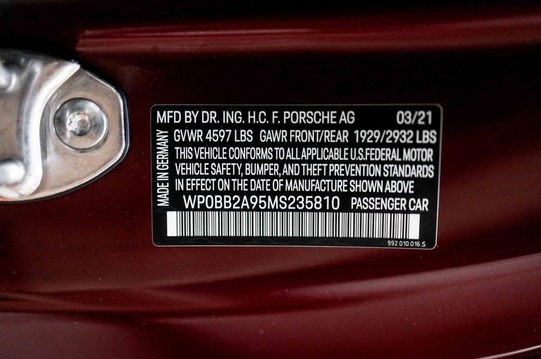 Porsche 992 Heritage Design Edition