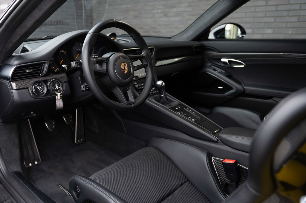 Porsche 991 GT3 Touring