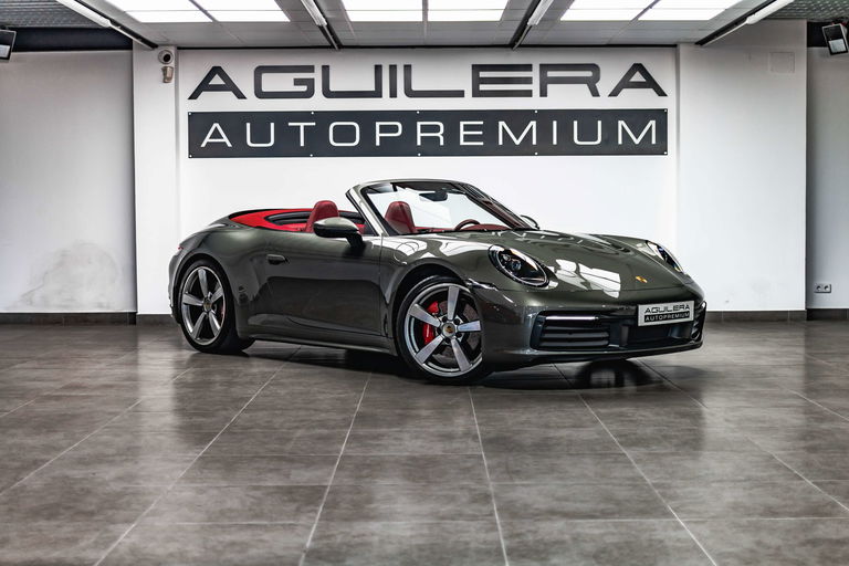 Porsche 992 Carrera 4S