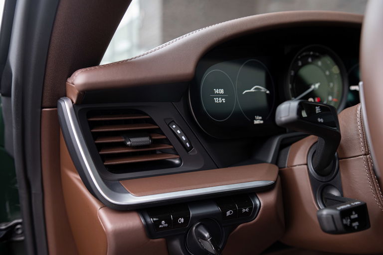 Porsche 992 Carrera 4S