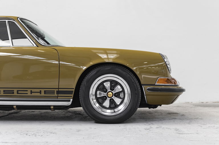 Porsche 911 T