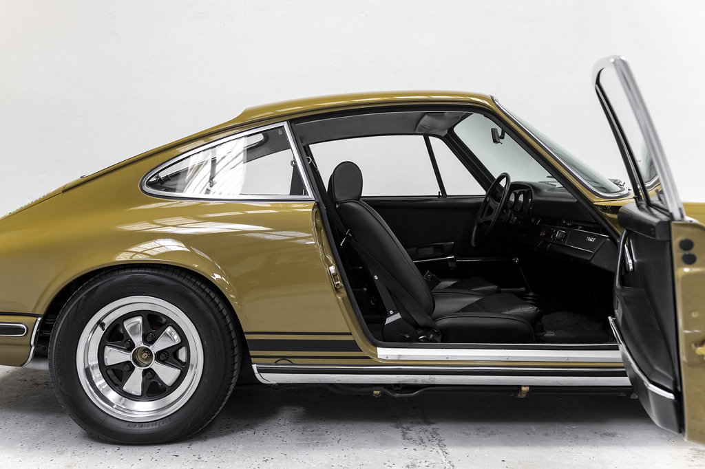 Porsche 911 T