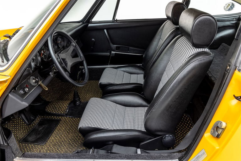 Porsche 911 S (F-Modell)