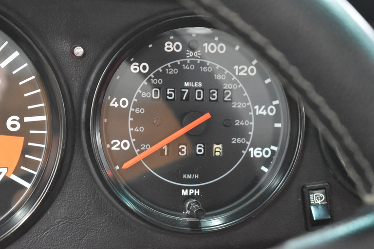 Porsche 911 Carrera 3.2 (US)