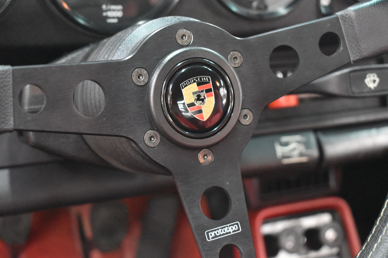 Porsche 911 Carrera 3.2 (US)