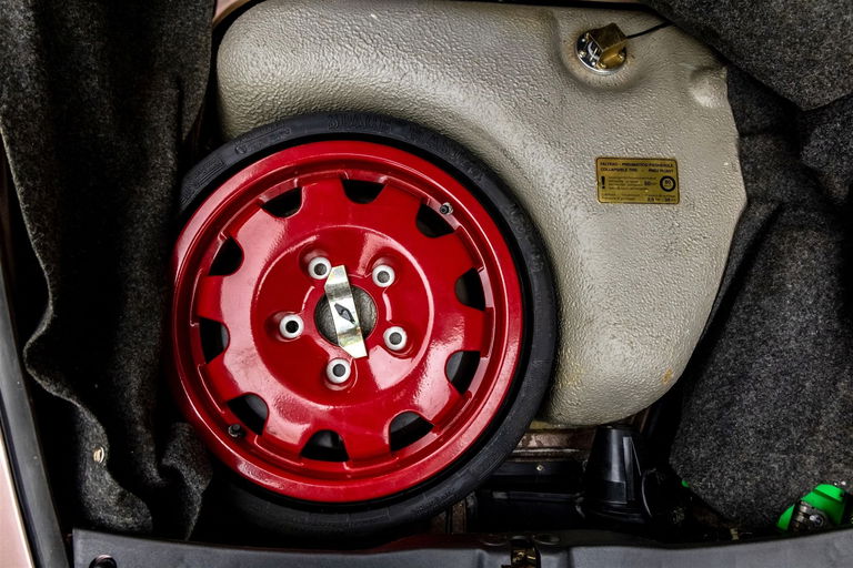 Porsche 911 Carrera 3.2 (US)