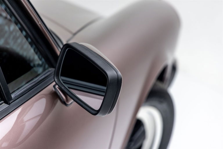 Porsche 911 Carrera 3.2 (US)