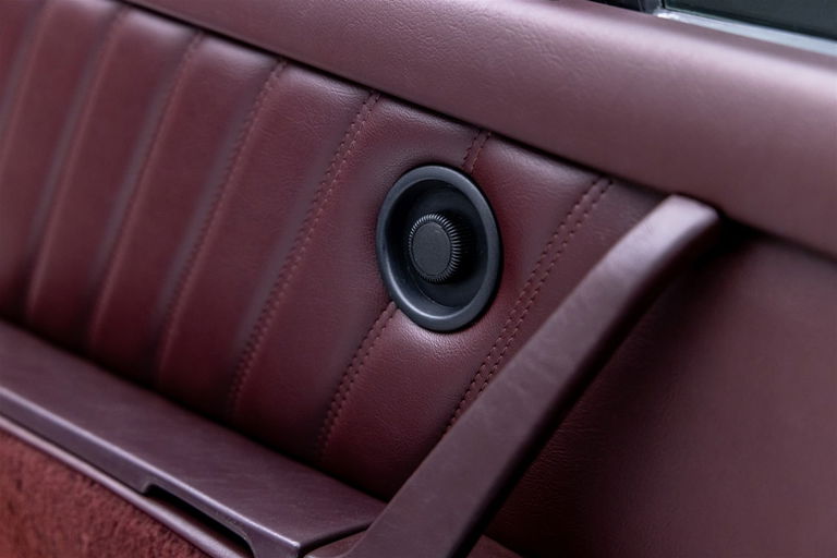 Porsche 911 Carrera 3.2 (US)