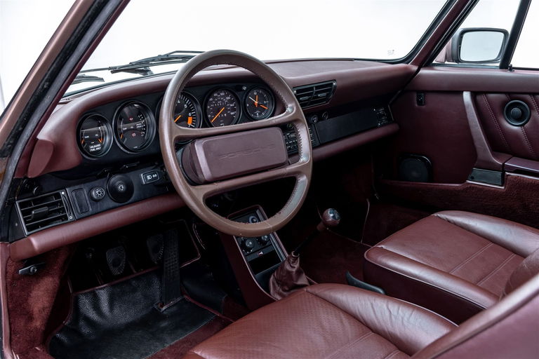 Porsche 911 Carrera 3.2 (US)