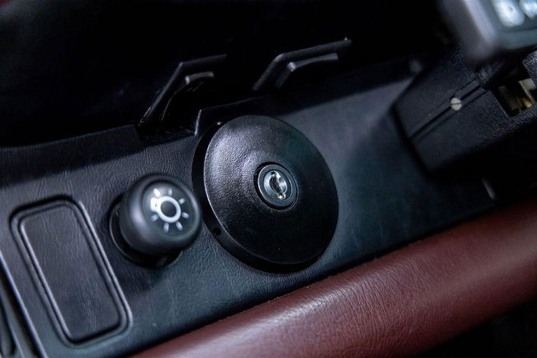 Porsche 911 Carrera 3.2 (US)