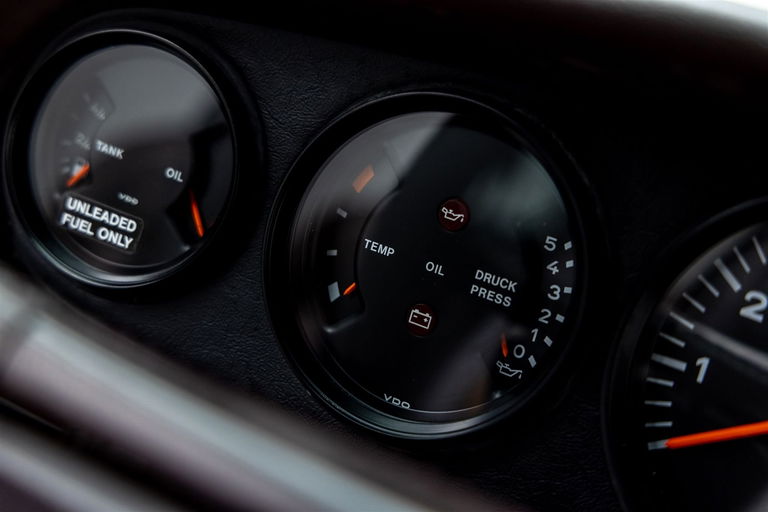 Porsche 911 Carrera 3.2 (US)