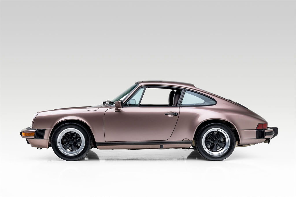 Porsche 911 Carrera 3.2 (US)