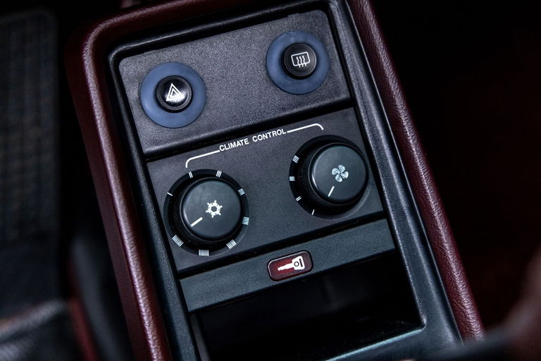 Porsche 911 Carrera 3.2 (US)