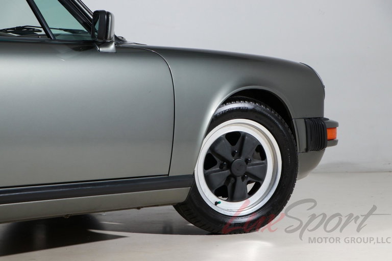 Porsche 911 Carrera 3.2 (US)
