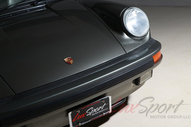 Porsche 911 Carrera 3.2 (US)