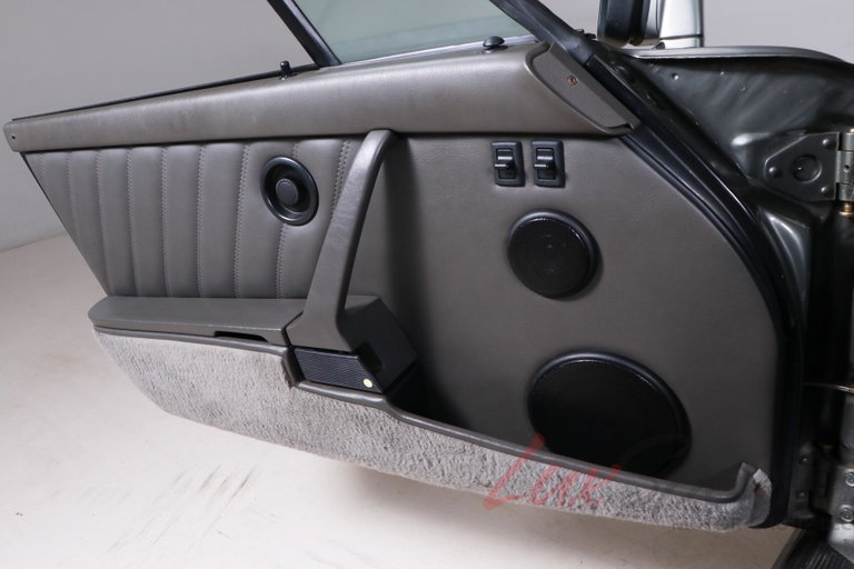 Porsche 911 Carrera 3.2 (US)