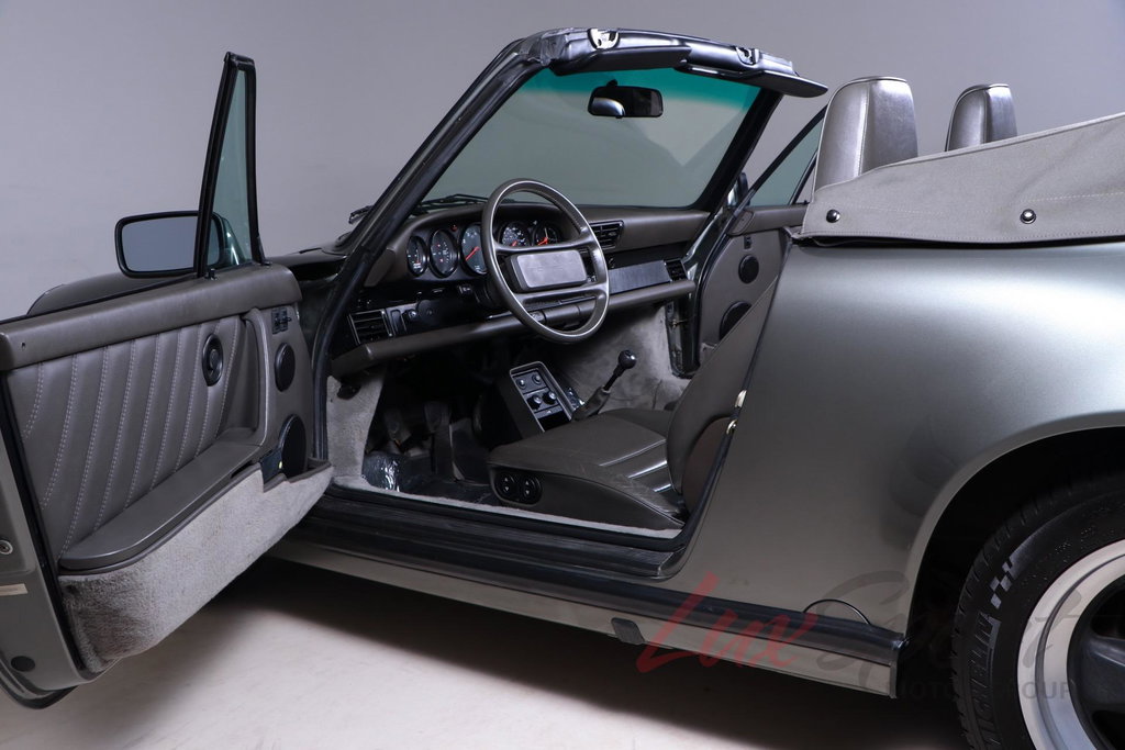 Porsche 911 Carrera 3.2 (US)