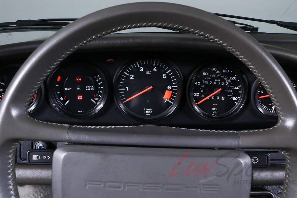 Porsche 911 Carrera 3.2 (US)