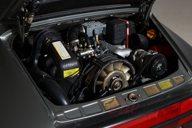 Porsche 911 Carrera 3.2 (US)