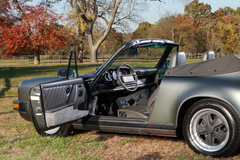 Porsche 911 Carrera 3.2 (US)