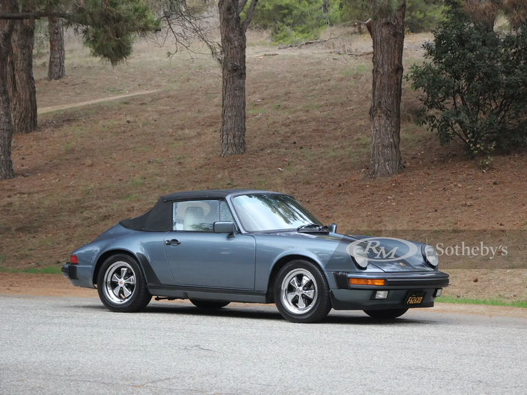 Porsche 911 Carrera 3.2 