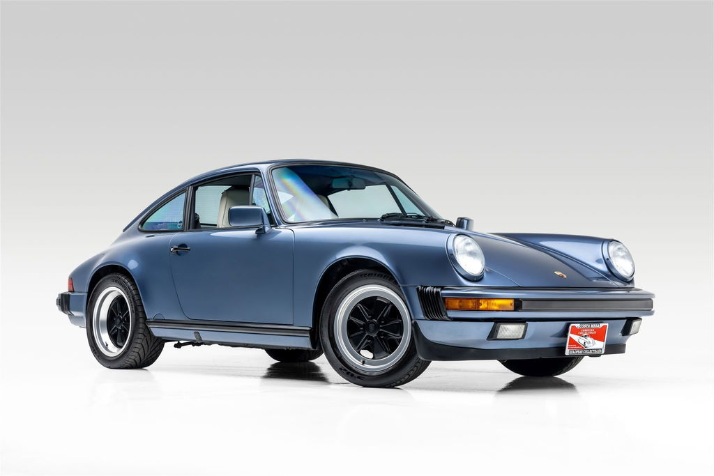 Porsche 911 Carrera 3.2 (US)