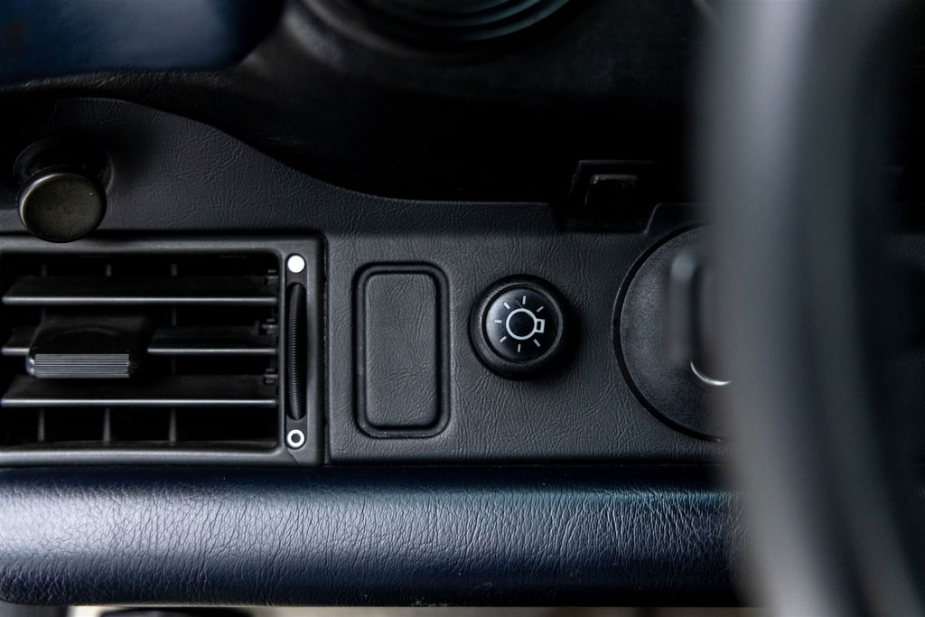 Porsche 911 Carrera 3.2 (US)