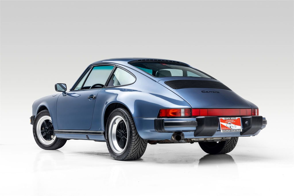 Porsche 911 Carrera 3.2 (US)