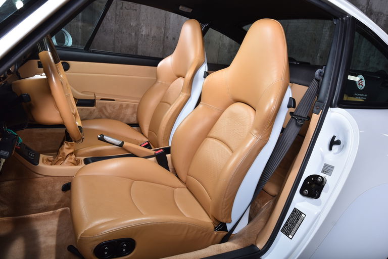 Porsche 993 Carrera 4S