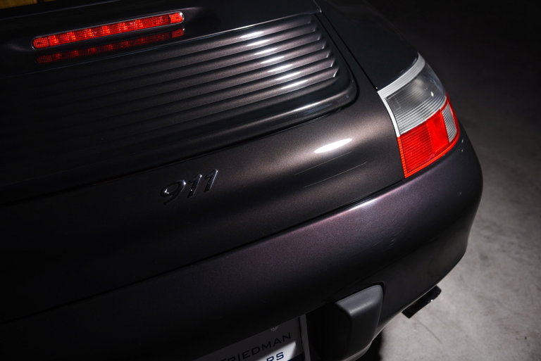 Porsche 996 Carrera 4 Millennium Edition