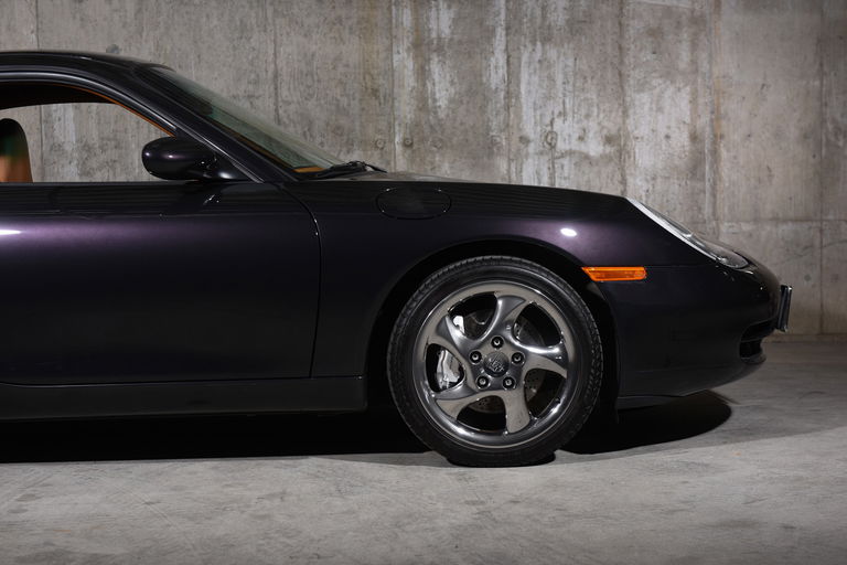 Porsche 996 Carrera 4 Millennium Edition
