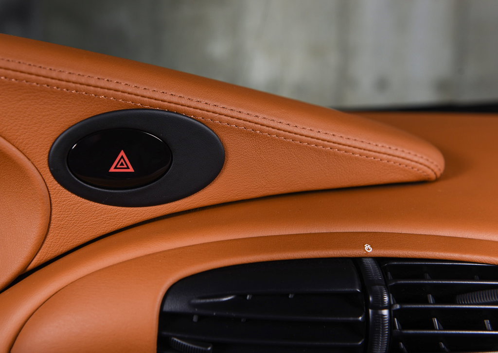 Porsche 996 Carrera 4 Millennium Edition
