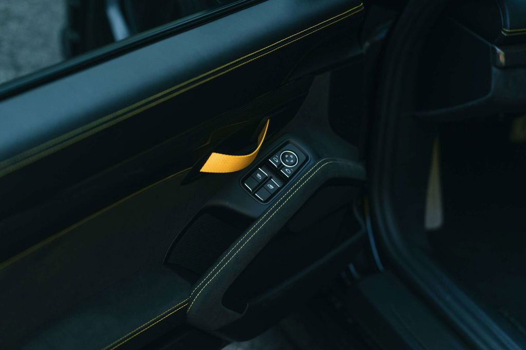 Porsche 718 Cayman GT4