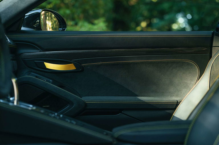 Porsche 718 Cayman GT4