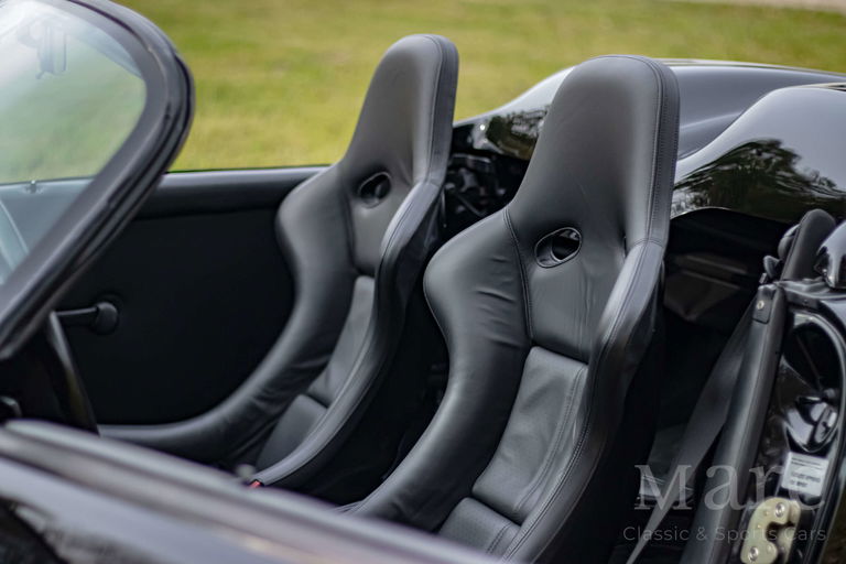 Porsche 964 Carrera 2 Speedster