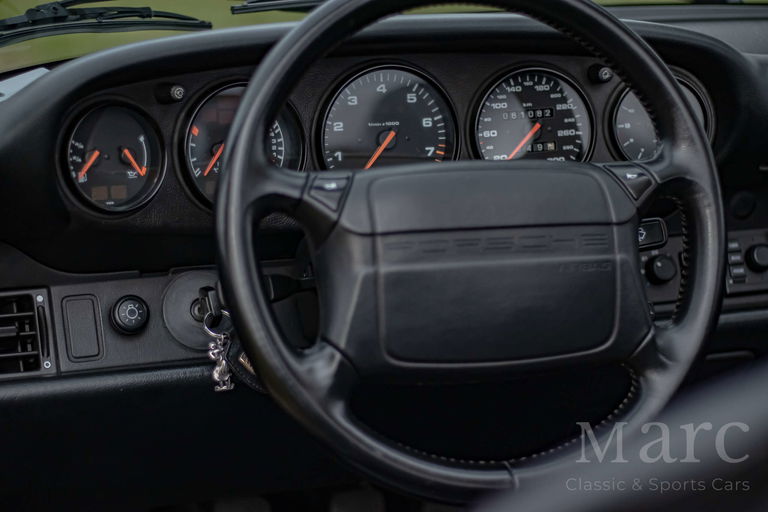 Porsche 964 Carrera 2 Speedster