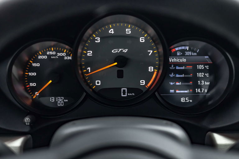 Porsche 718 Cayman GT4