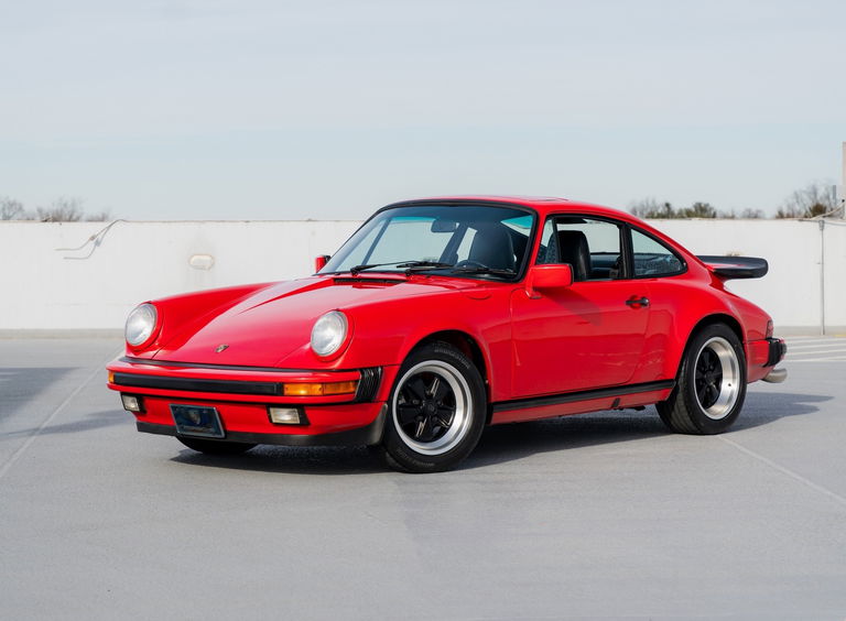 Porsche 911 Carrera 3.2 