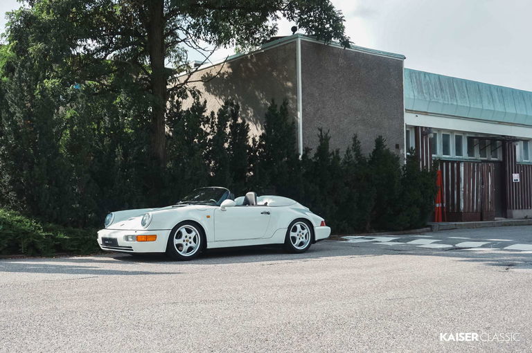 Porsche 964 Carrera 2 Speedster