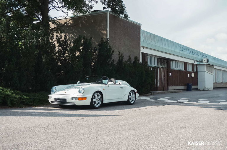 Porsche 964 Carrera 2 Speedster