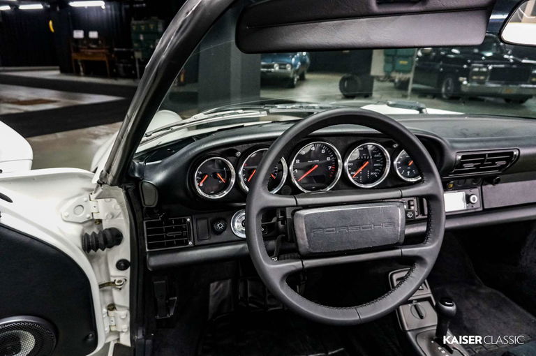 Porsche 964 Carrera 2 Speedster