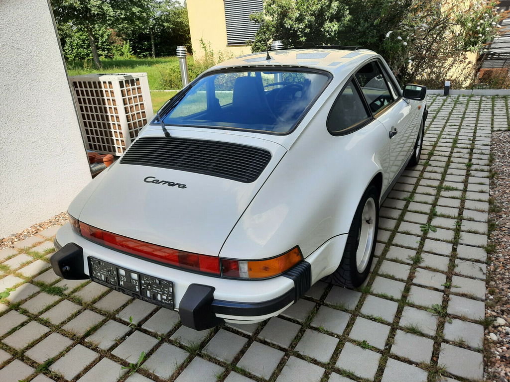 Porsche 911 Carrera 3.2
