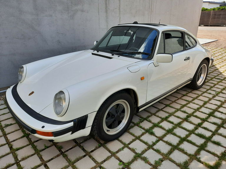Porsche 911 Carrera 3.2
