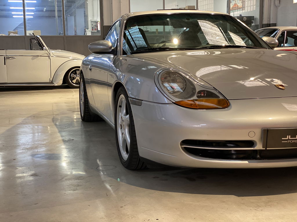 Porsche 996 Carrera